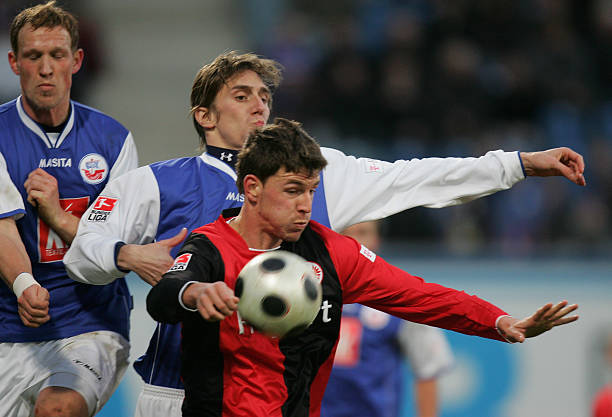 重新审视自 重新审视自