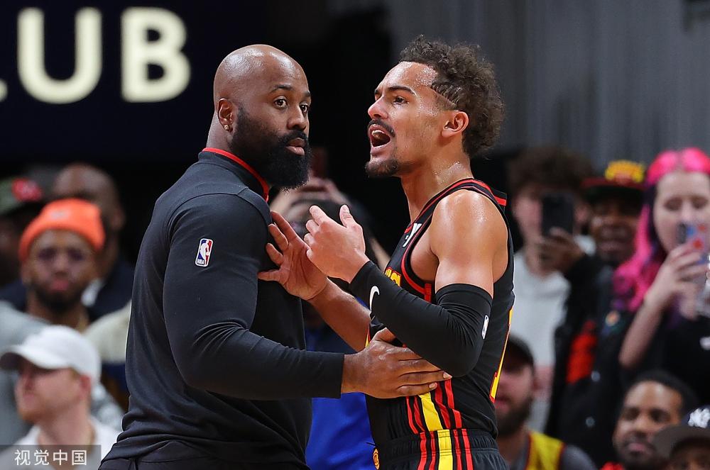 还包括球员 还包括球员