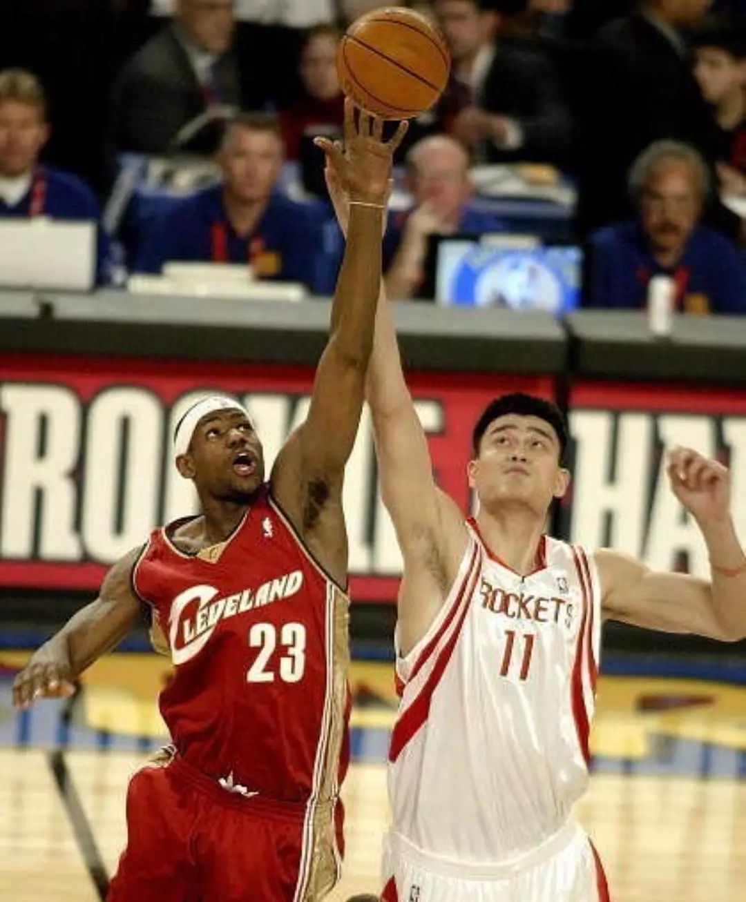 队增添了更 队增添了更